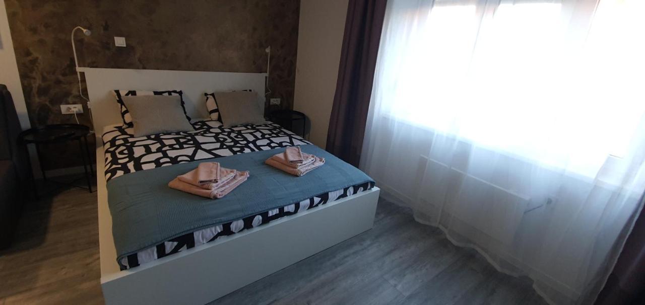 Apartmani Karlo 자그레브 외부 사진