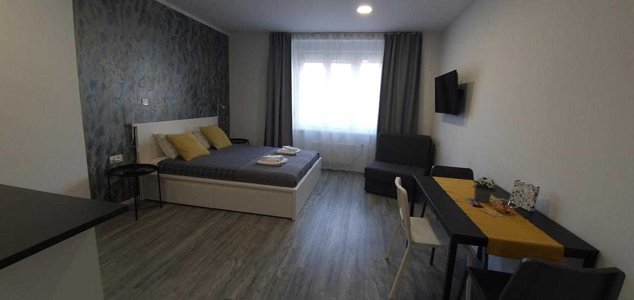 Apartmani Karlo 자그레브 외부 사진