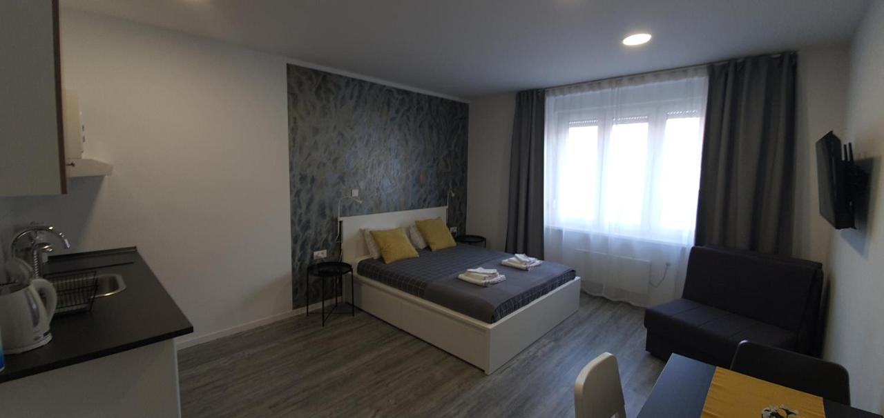 Apartmani Karlo 자그레브 외부 사진