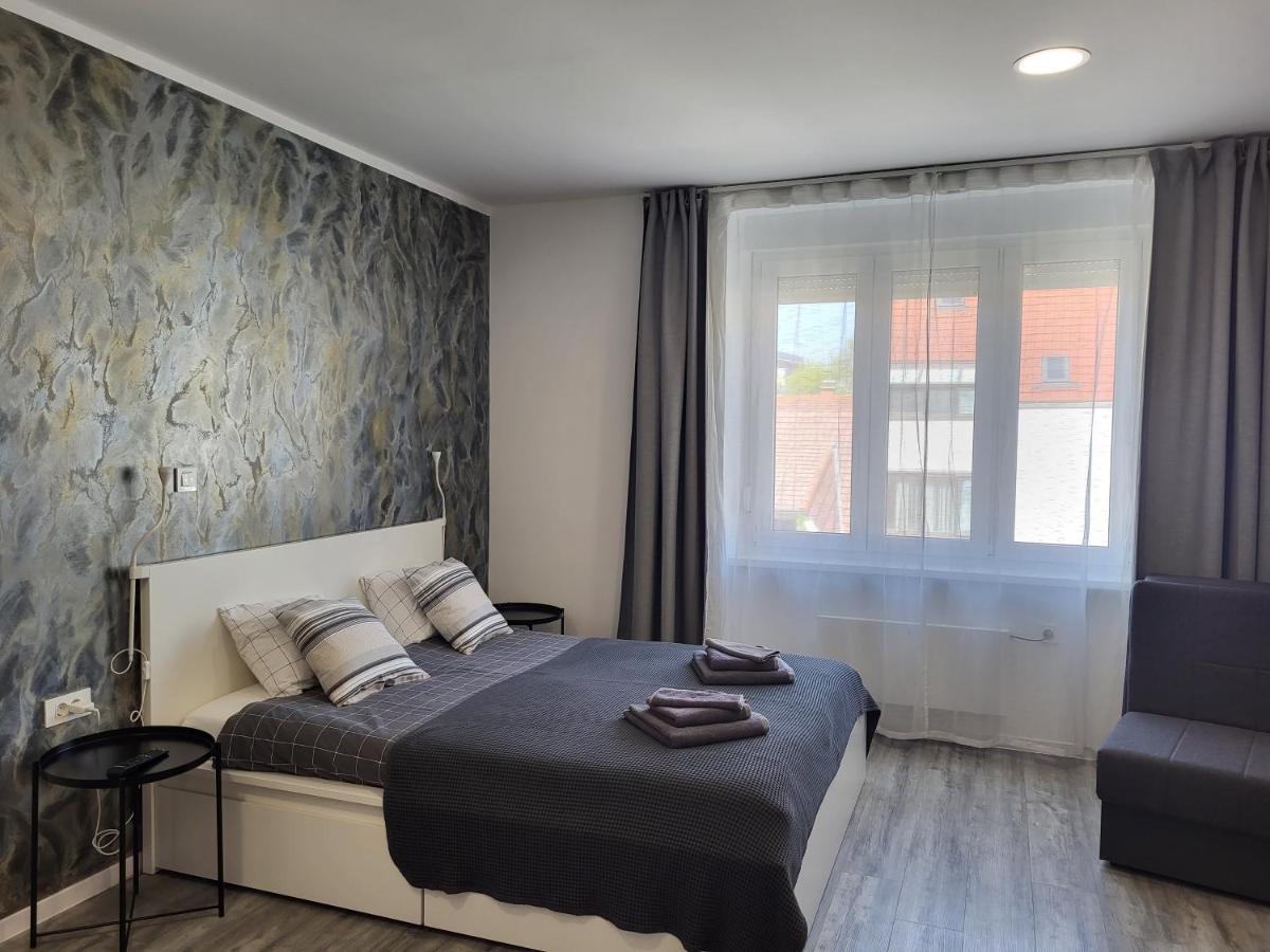 Apartmani Karlo 자그레브 외부 사진